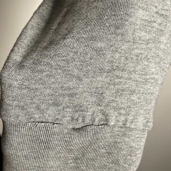 New Look Graphic Crew Neck Sweater - Picture 5 of 7